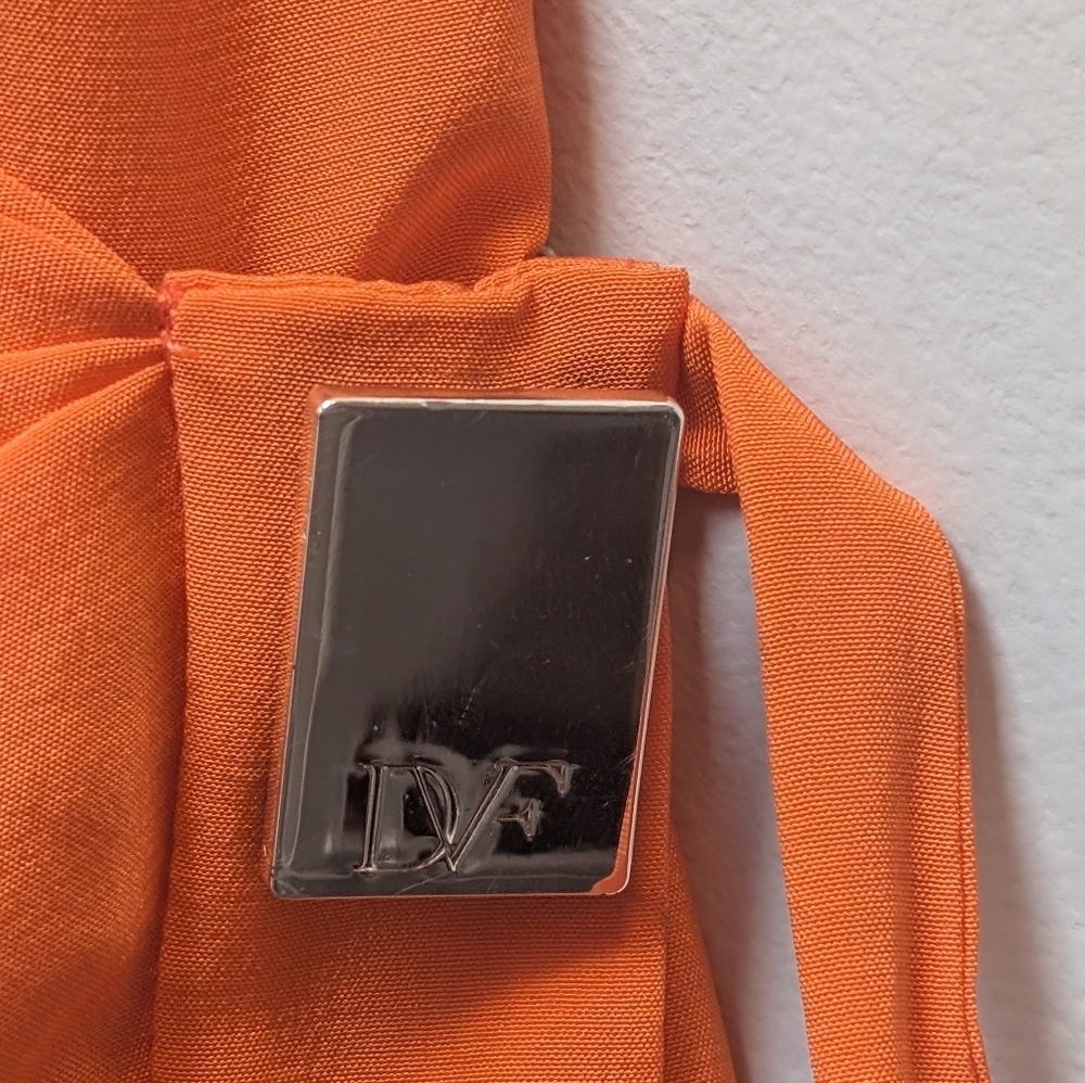 Diane von Furstenberg (DVF) Orange with Teal AcceSleeveless Silk Wrap Top Size 8 - Picture 5 of 9